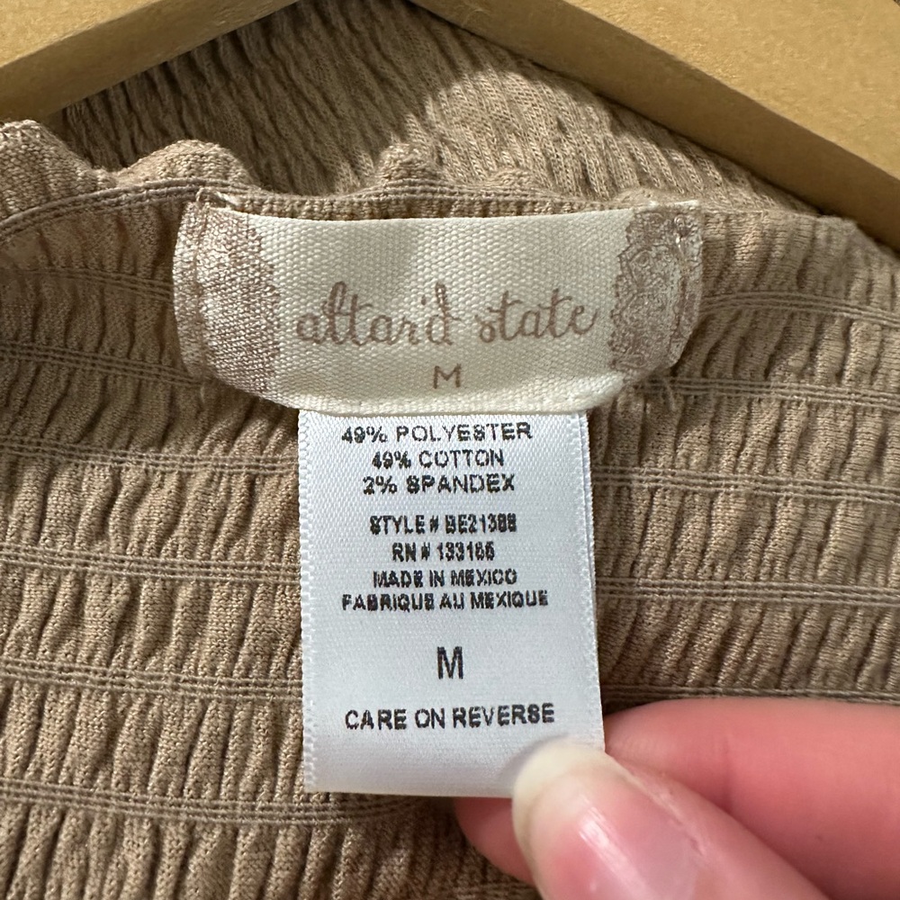 🐣Altar’d State Beige Ruched Eyelet Crop Top - Picture 9 of 9